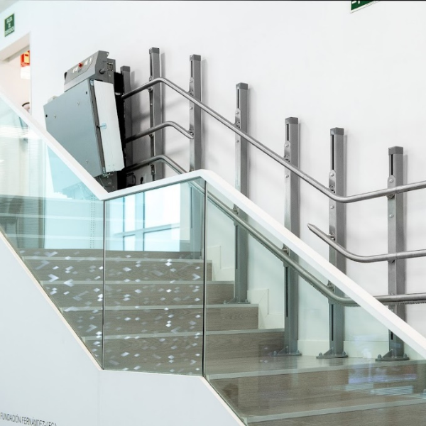 Plataformas elevatórias para escadas